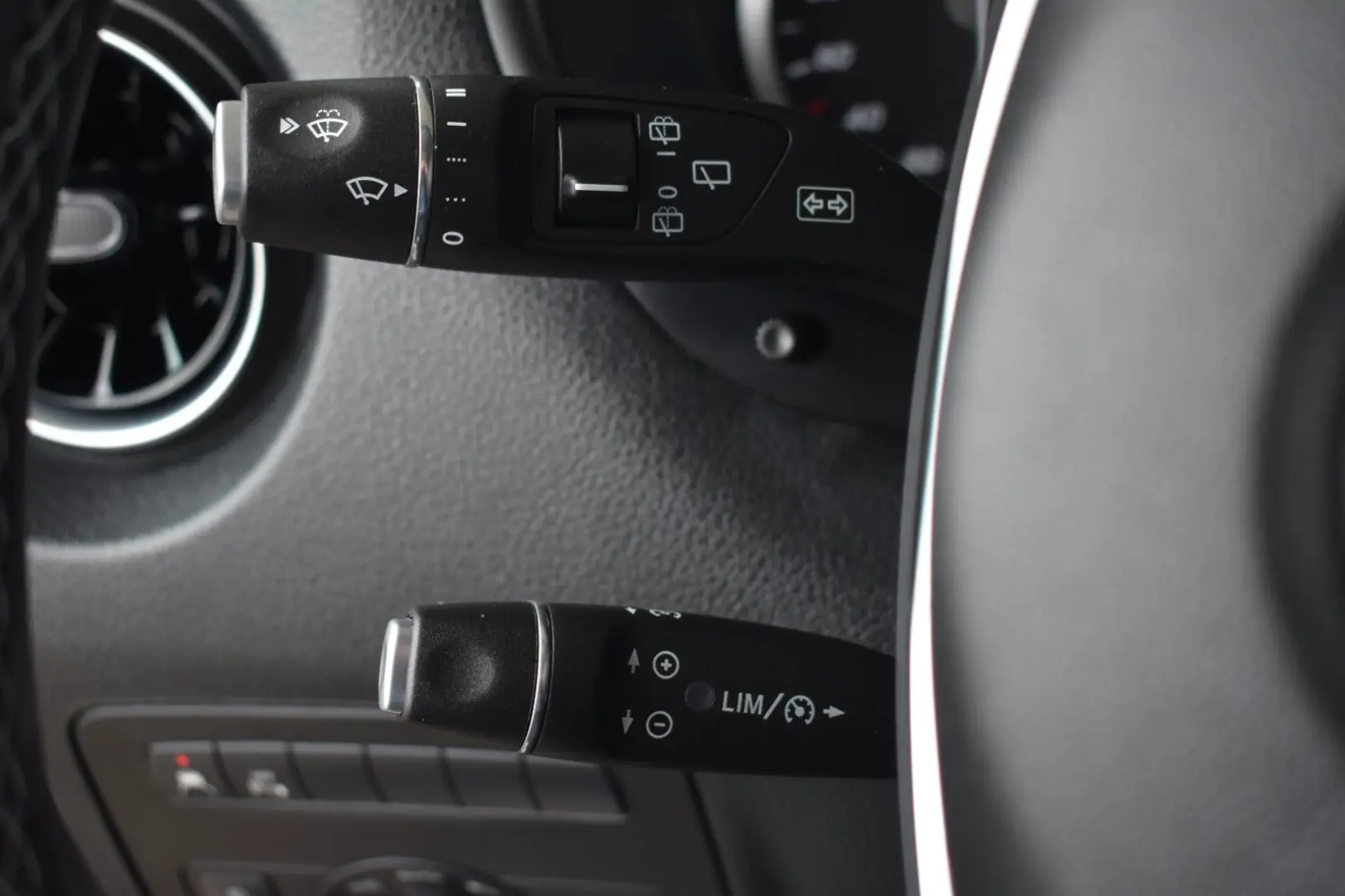 V 250 CDI LANG MARCO POLO TISCH-PAKET NAVI AHK