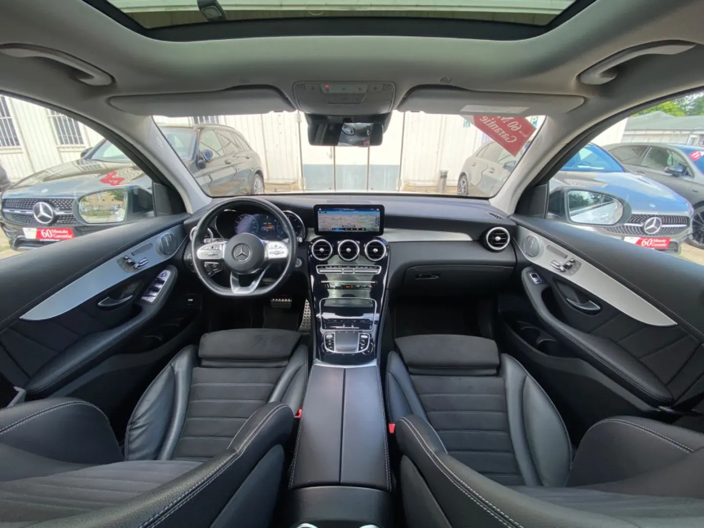 GLC400 AMG 4M_Pano_HuD_Memory_Burmester_
