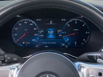 GLC400 AMG 4M_Pano_HuD_Memory_Burmester_
