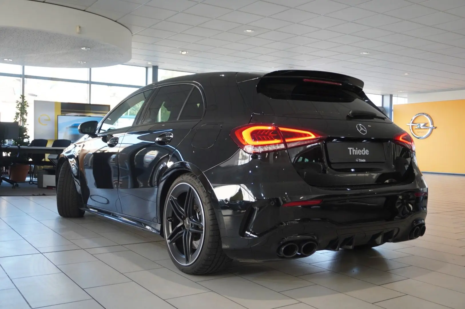 A 45 AMG 4MATIC 8G-DCT NAVI/LED/KAMERA/BURM./DAB
