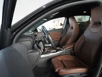 A 45 AMG 4MATIC 8G-DCT NAVI/LED/KAMERA/BURM./DAB