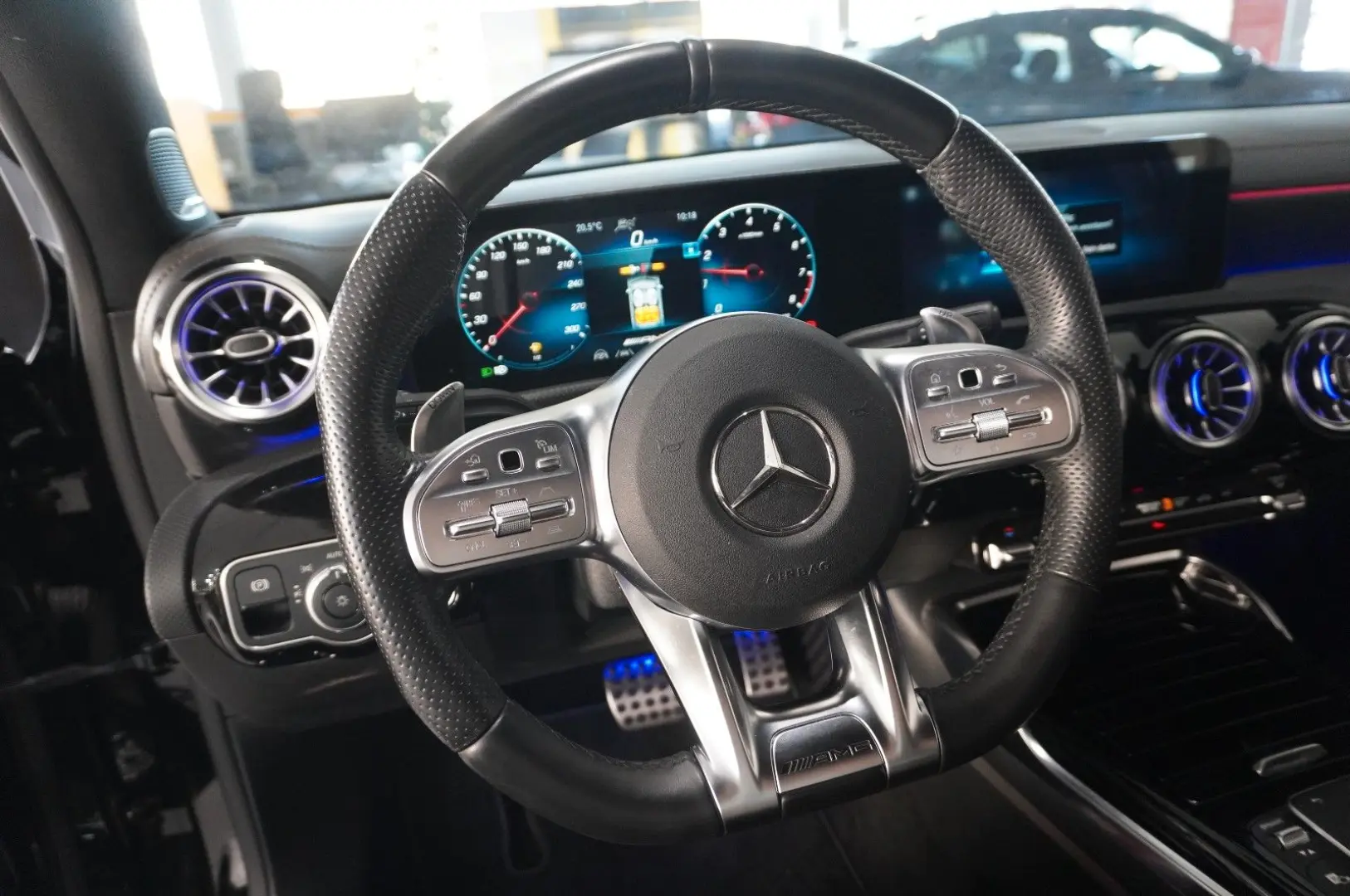 A 45 AMG 4MATIC 8G-DCT NAVI/LED/KAMERA/BURM./DAB