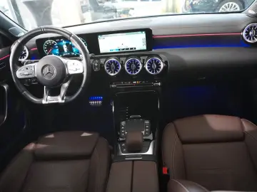 A 45 AMG 4MATIC 8G-DCT NAVI/LED/KAMERA/BURM./DAB
