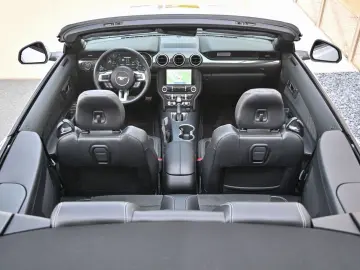 Mustang Cabrio 5.0 Ti-VCT V8 GT *Carbon-Styling*
