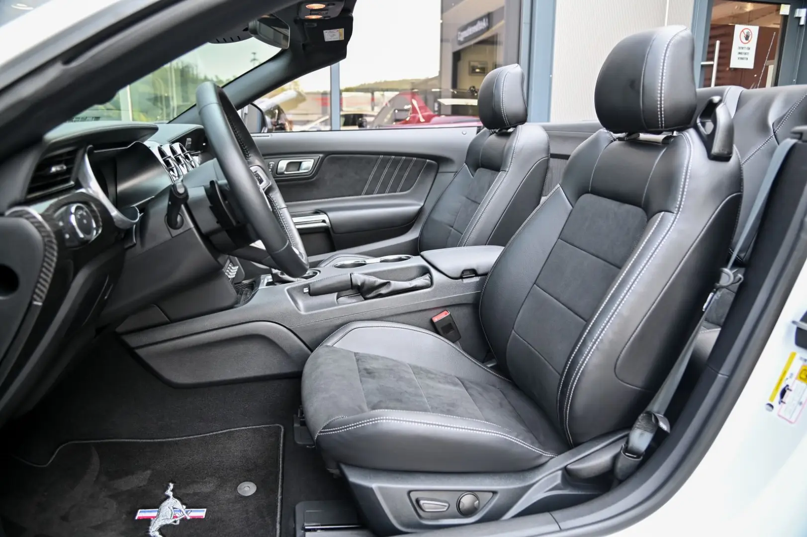 Mustang Cabrio 5.0 Ti-VCT V8 GT *Carbon-Styling*