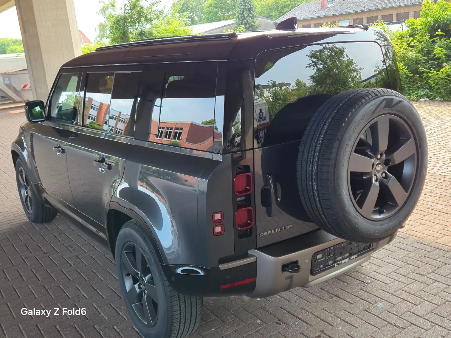 Defender 110 D250 AWD  X-DYNAMIC  HSE,20