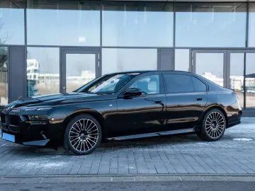 740d xDrive Limo/Massage/Clarity/Assistant/FULL