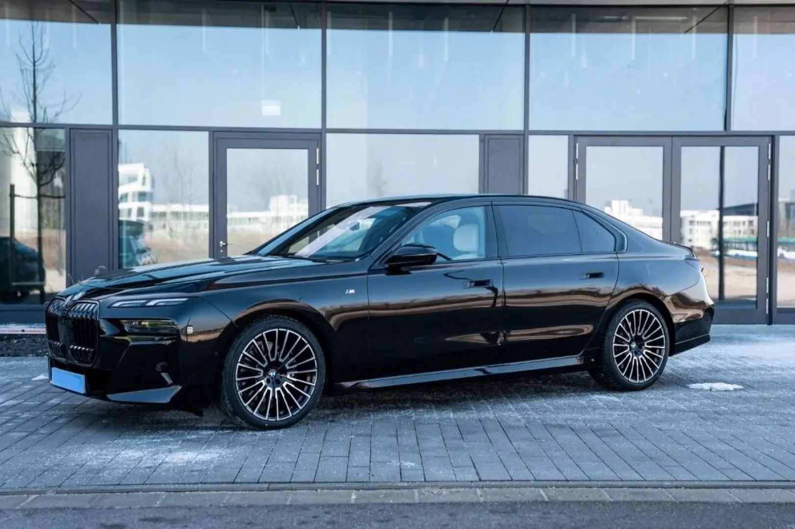 740d xDrive Limo/Massage/Clarity/Assistant/FULL