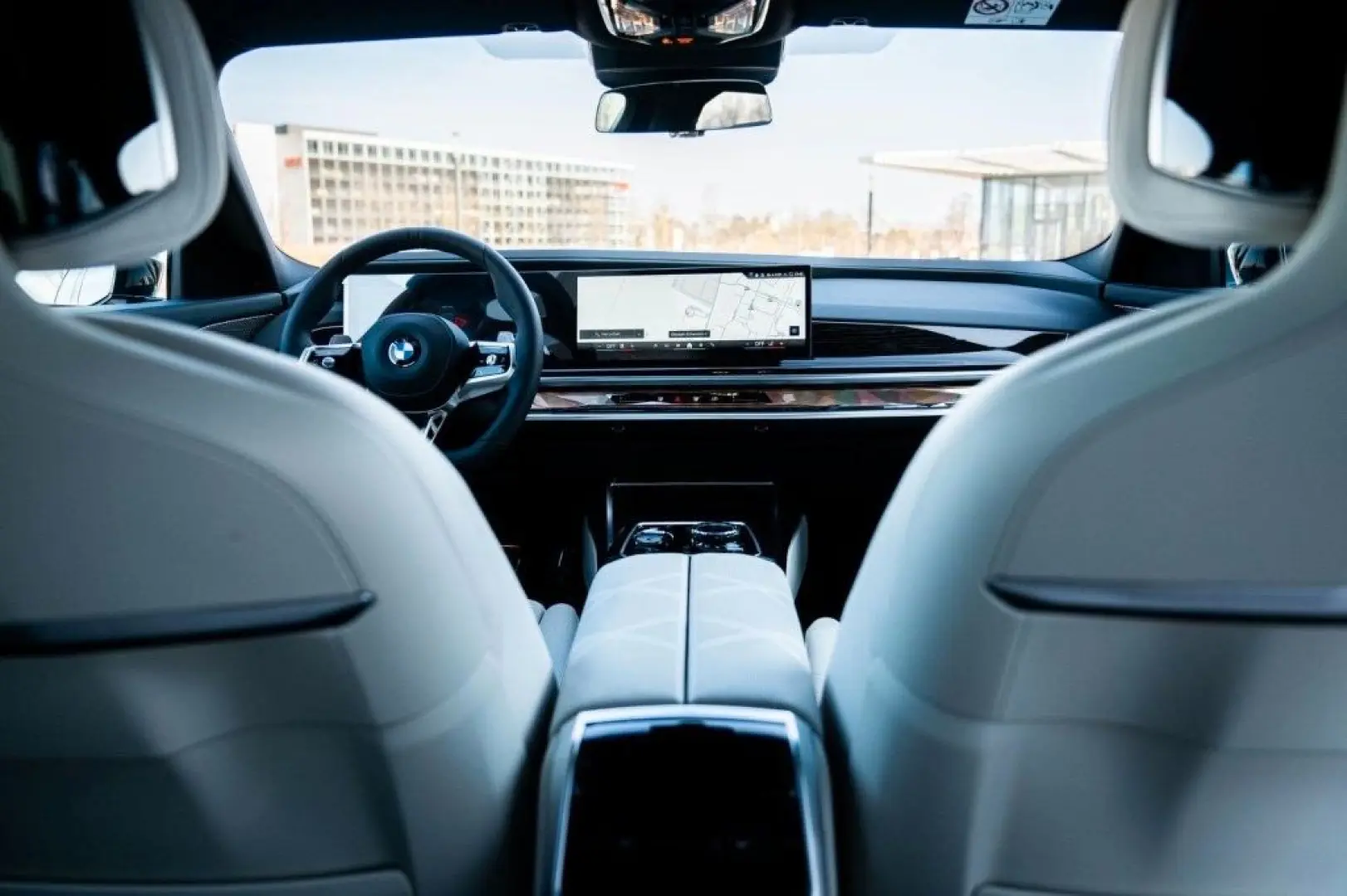 740d xDrive Limo/Massage/Clarity/Assistant/FULL