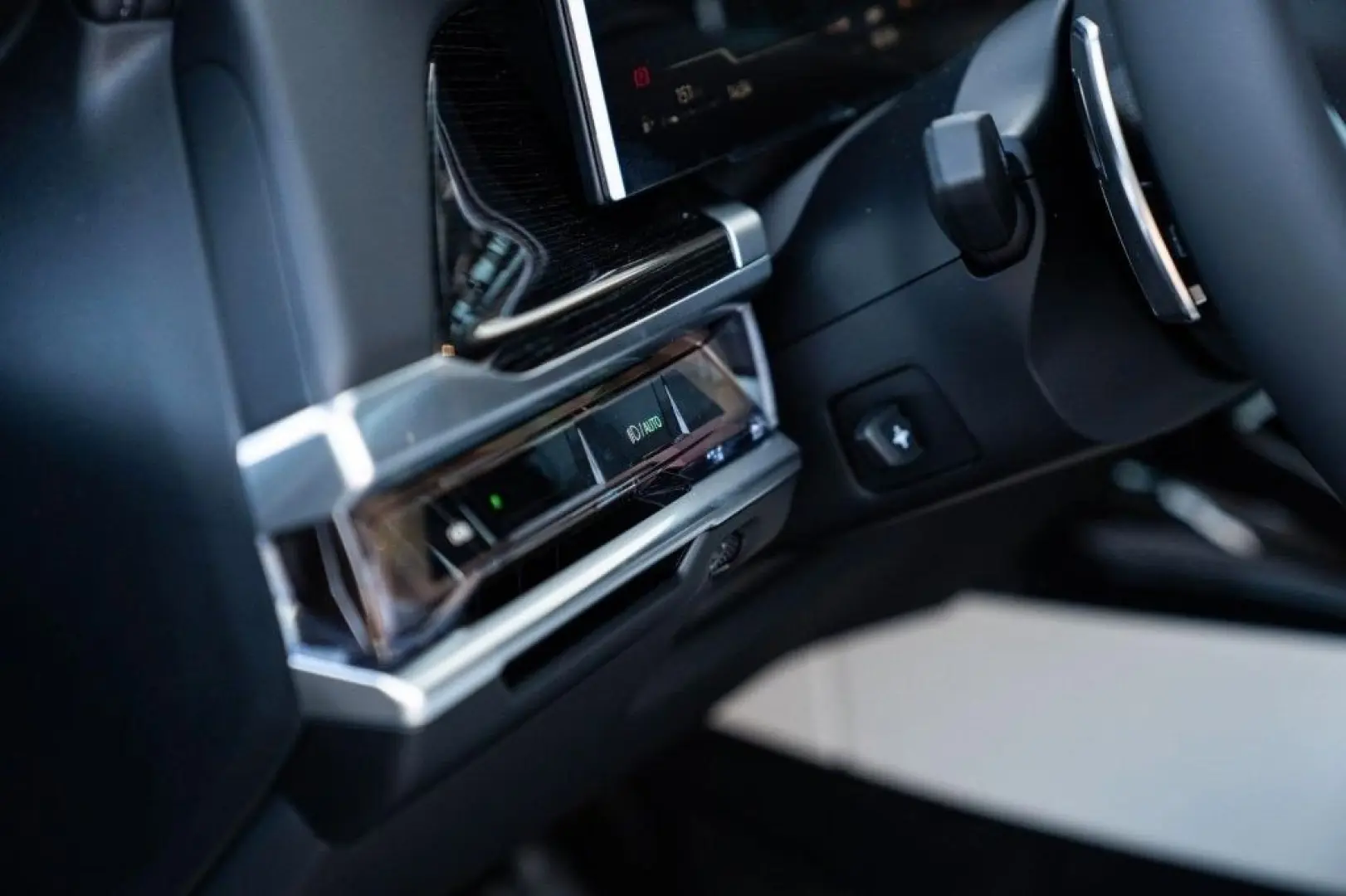 740d xDrive Limo/Massage/Clarity/Assistant/FULL