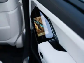 740d xDrive Limo/Massage/Clarity/Assistant/FULL