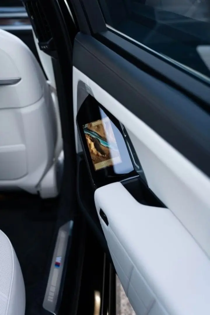 740d xDrive Limo/Massage/Clarity/Assistant/FULL