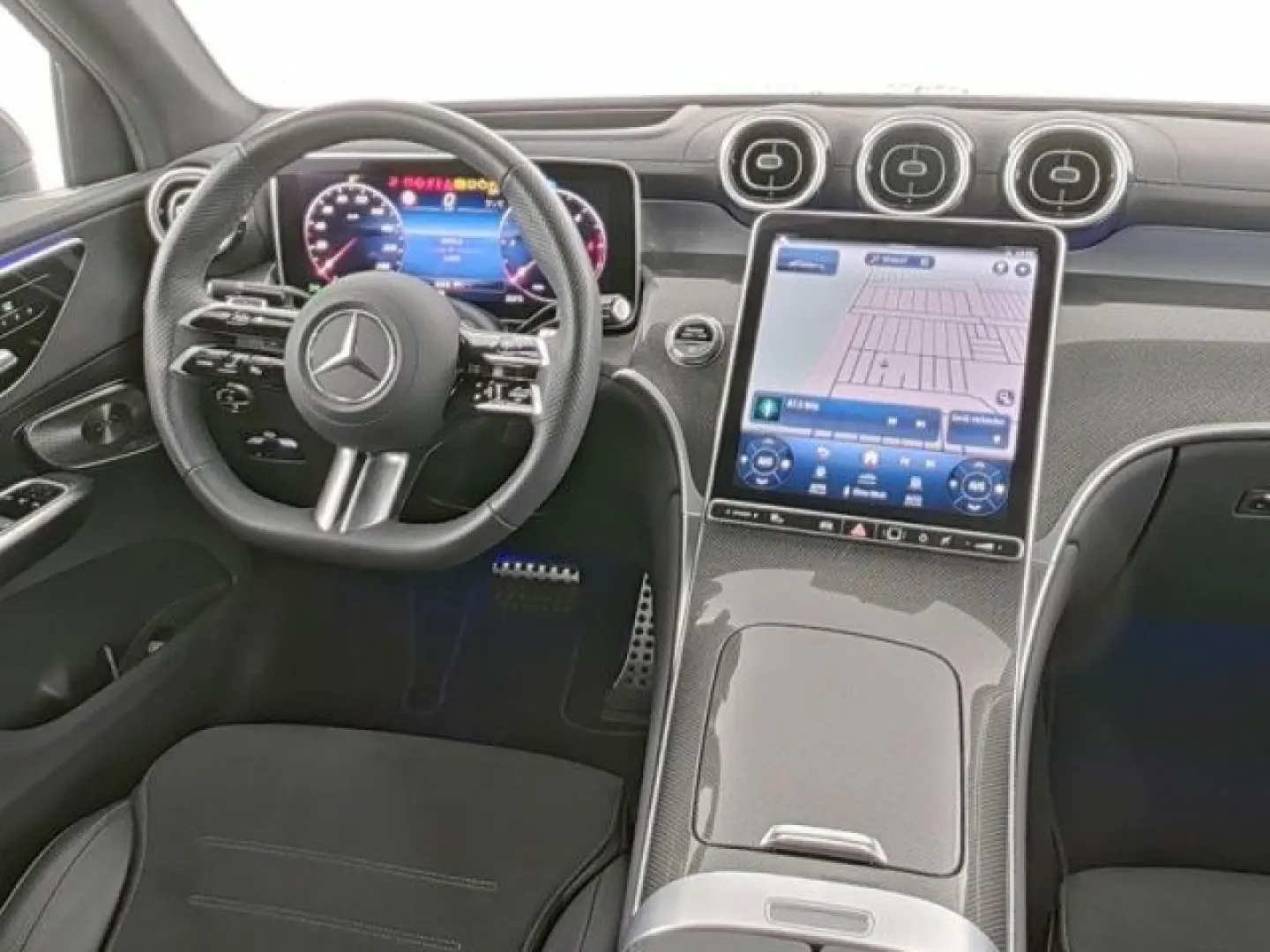 GLC 450d 4M Coupé AMG AHK+PANORAMA+DIGITAL-LIGHT