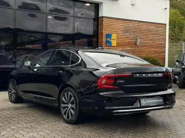 S90 Lim. Core Recharge Plug-In Hybrid AWD