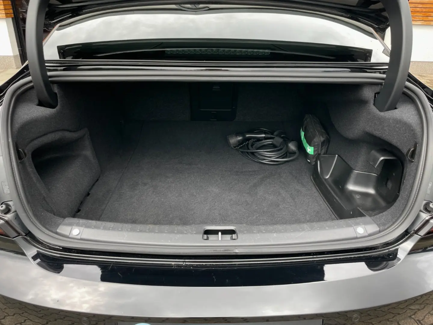 S90 Lim. Core Recharge Plug-In Hybrid AWD