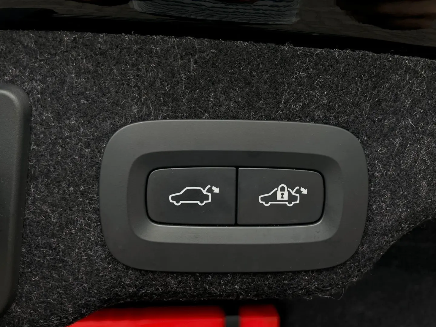 S90 Lim. Core Recharge Plug-In Hybrid AWD