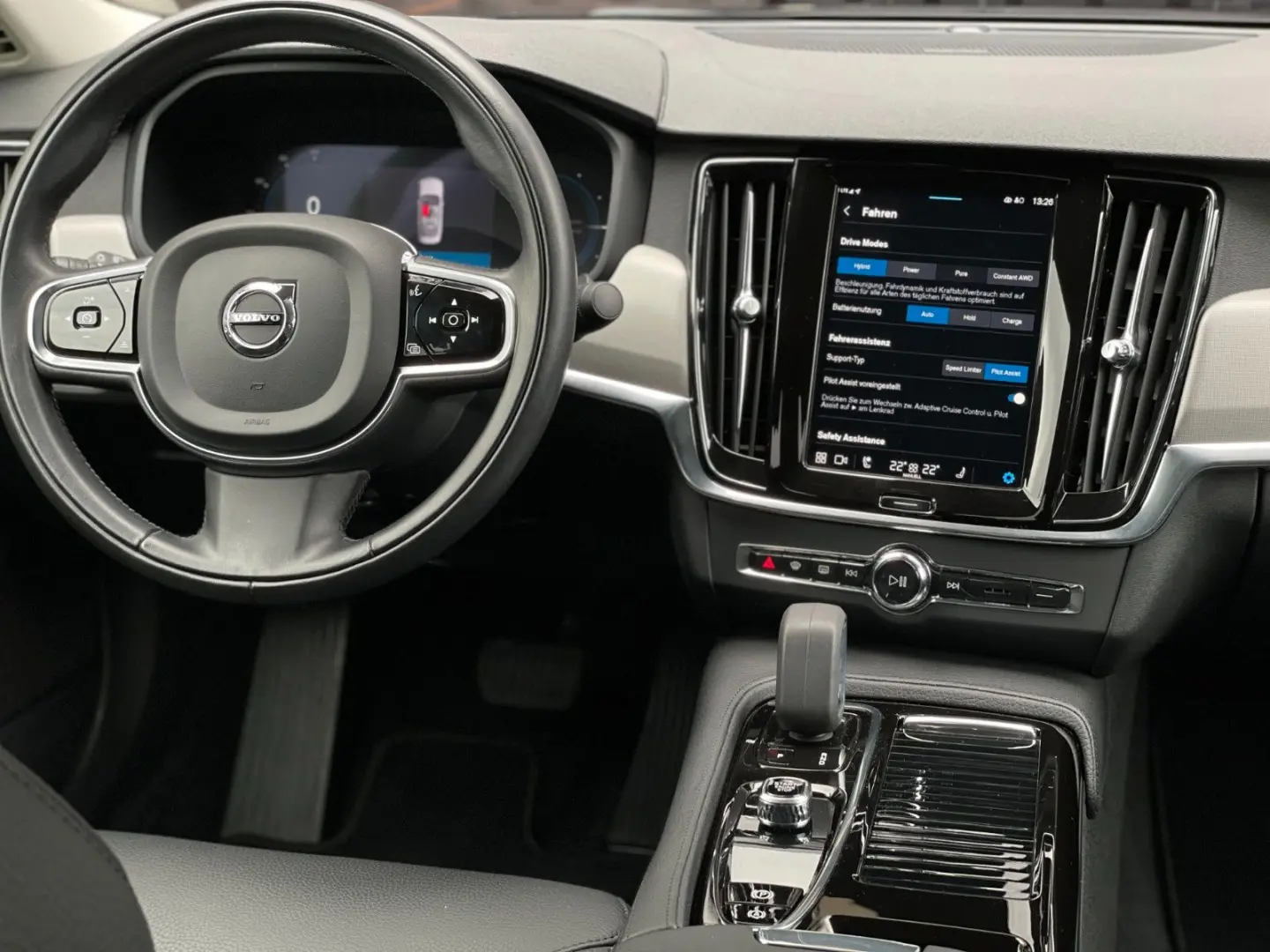 S90 Lim. Core Recharge Plug-In Hybrid AWD