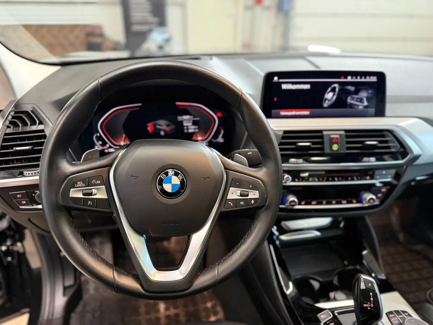 X4 xDrive20d Advantage/AHK/Pano/Keyless/2.Hd