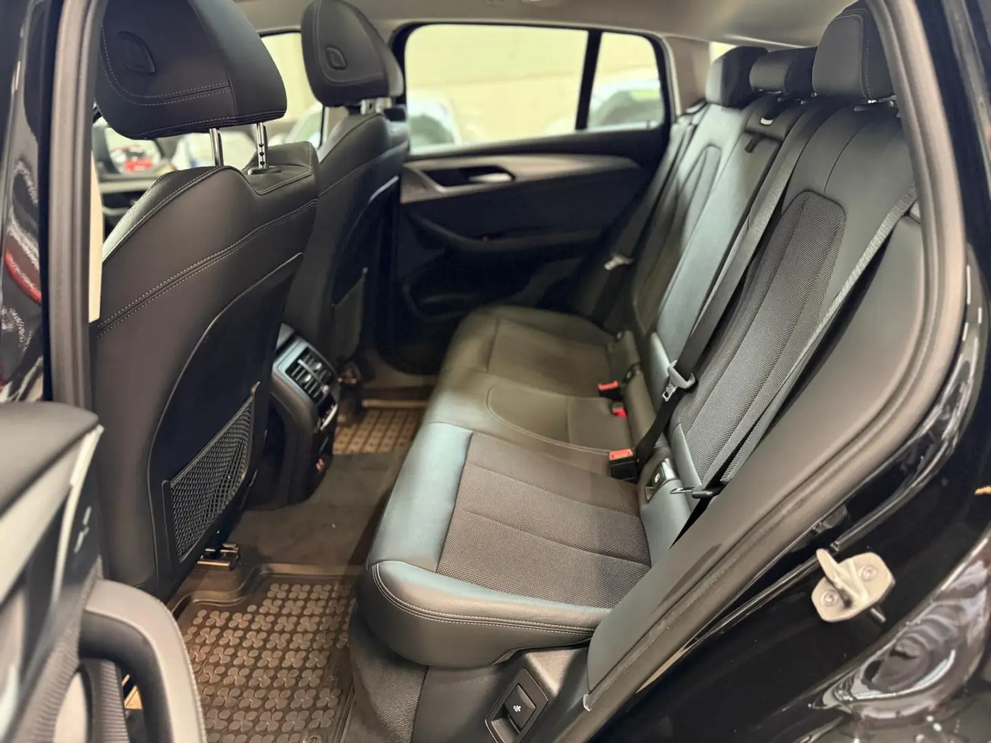 X4 xDrive20d Advantage/AHK/Pano/Keyless/2.Hd