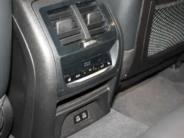X4 xDrive 20d xLine 1.Hand Head-Up LED DAB Navi
