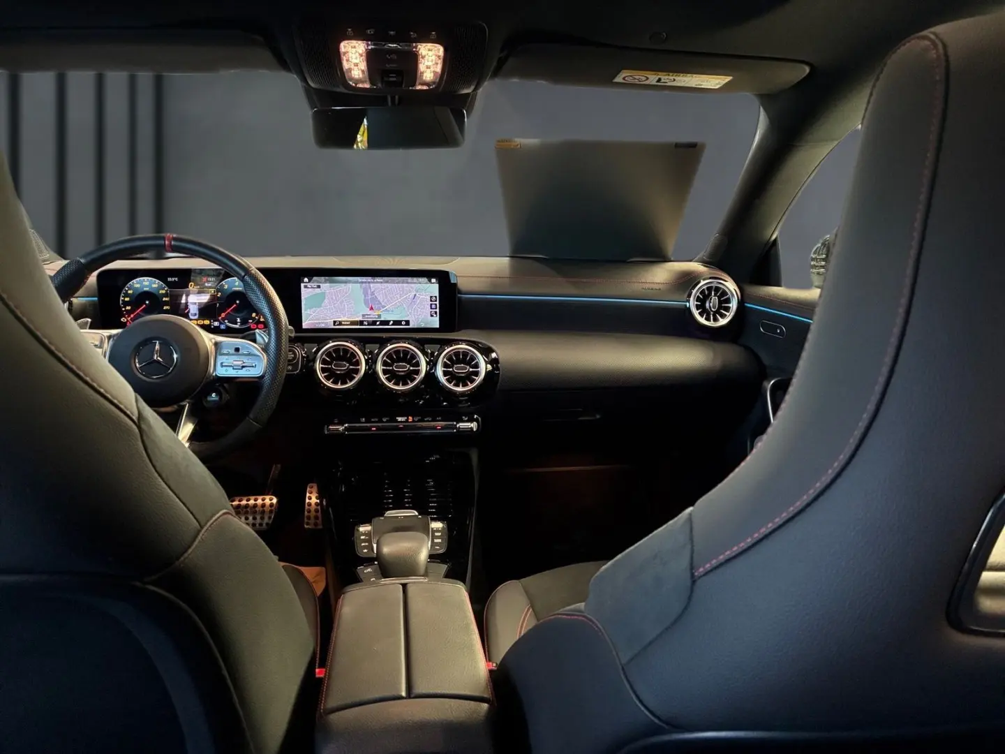 AMG CLA 45 S 4M+ Night+Kamera+Pano+Distronic+SHZ