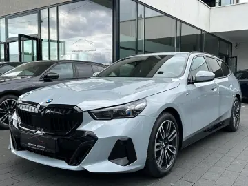 520 d M Sport Touring   AHK   360    H K   Stdhz