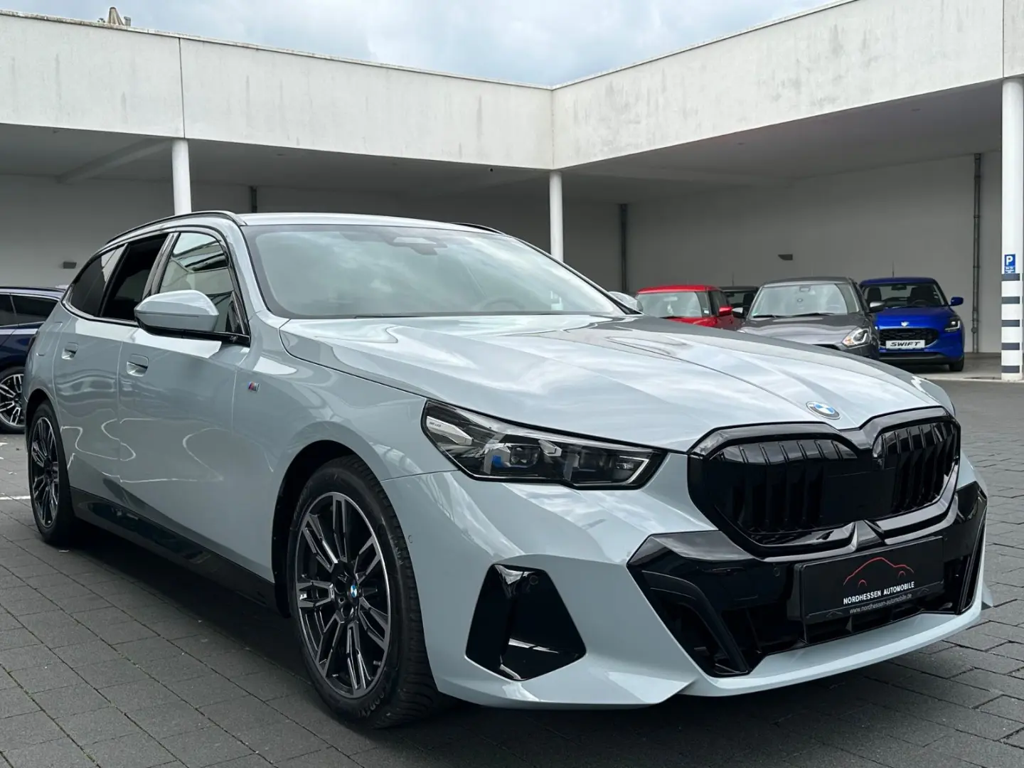 520 d M Sport Touring | AHK | 360° | H/K | Stdhz