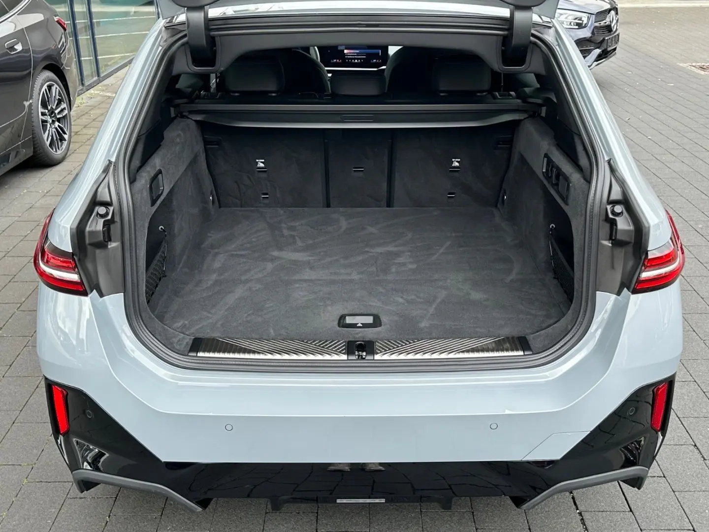 520 d M Sport Touring | AHK | 360° | H/K | Stdhz