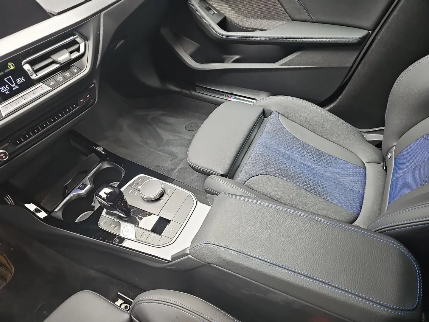 220 GRAN COUPE STEPTRONIC M SPORT NAVI PANU HUD 