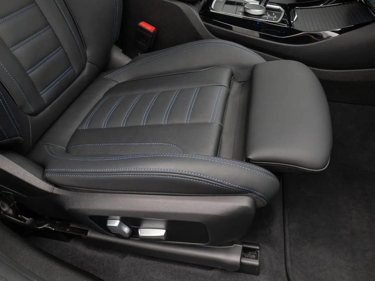 X3 M40i Kamera Laser HUD DAB HiFi Komfort 21Zoll