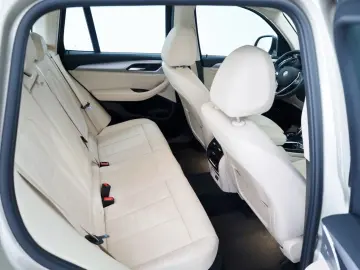 X3 xDrive 30e Advantage,Leder,Navi,LED,Kamera,SH