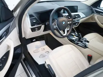 X3 xDrive 30e Advantage,Leder,Navi,LED,Kamera,SH