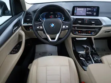 X3 xDrive 30e Advantage,Leder,Navi,LED,Kamera,SH