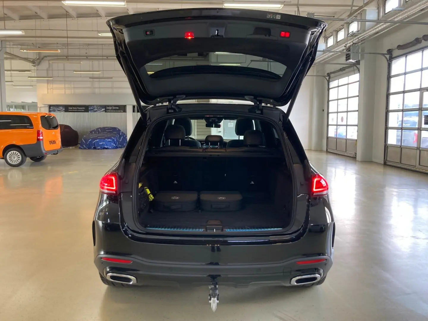 GLE 300 d 4M AMG Pano Distr KeyGo RüCam Multibea