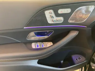 GLE 300 d 4M AMG Pano Distr KeyGo RüCam Multibea