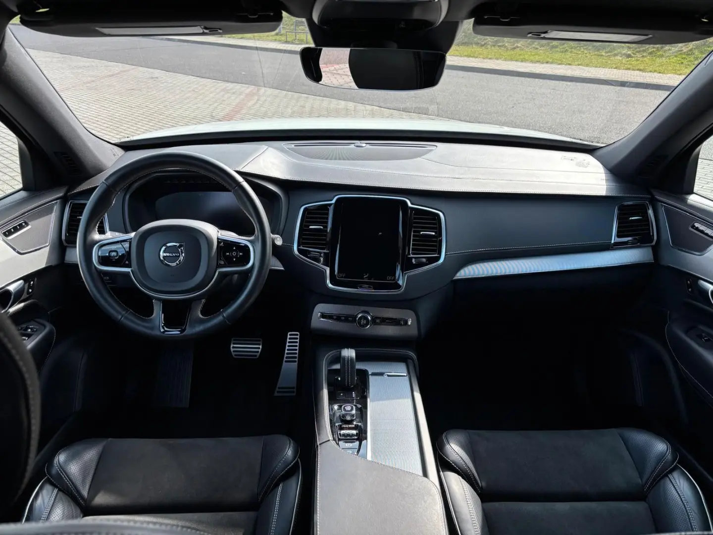 XC 90 R Design AWD Leder Navi LED Kamera