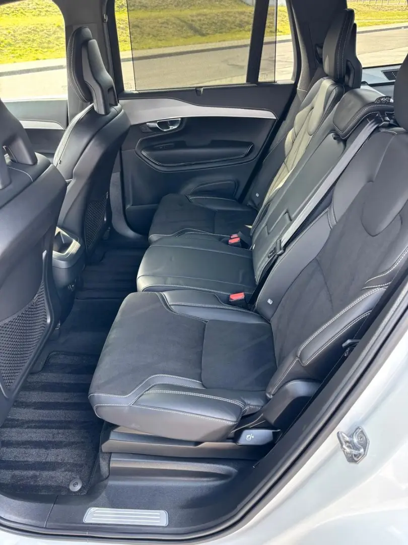 XC 90 R Design AWD Leder Navi LED Kamera