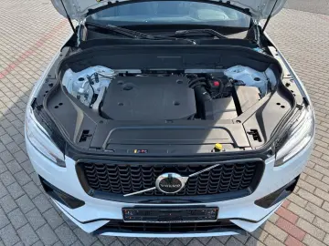 XC 90 R Design AWD Leder Navi LED Kamera
