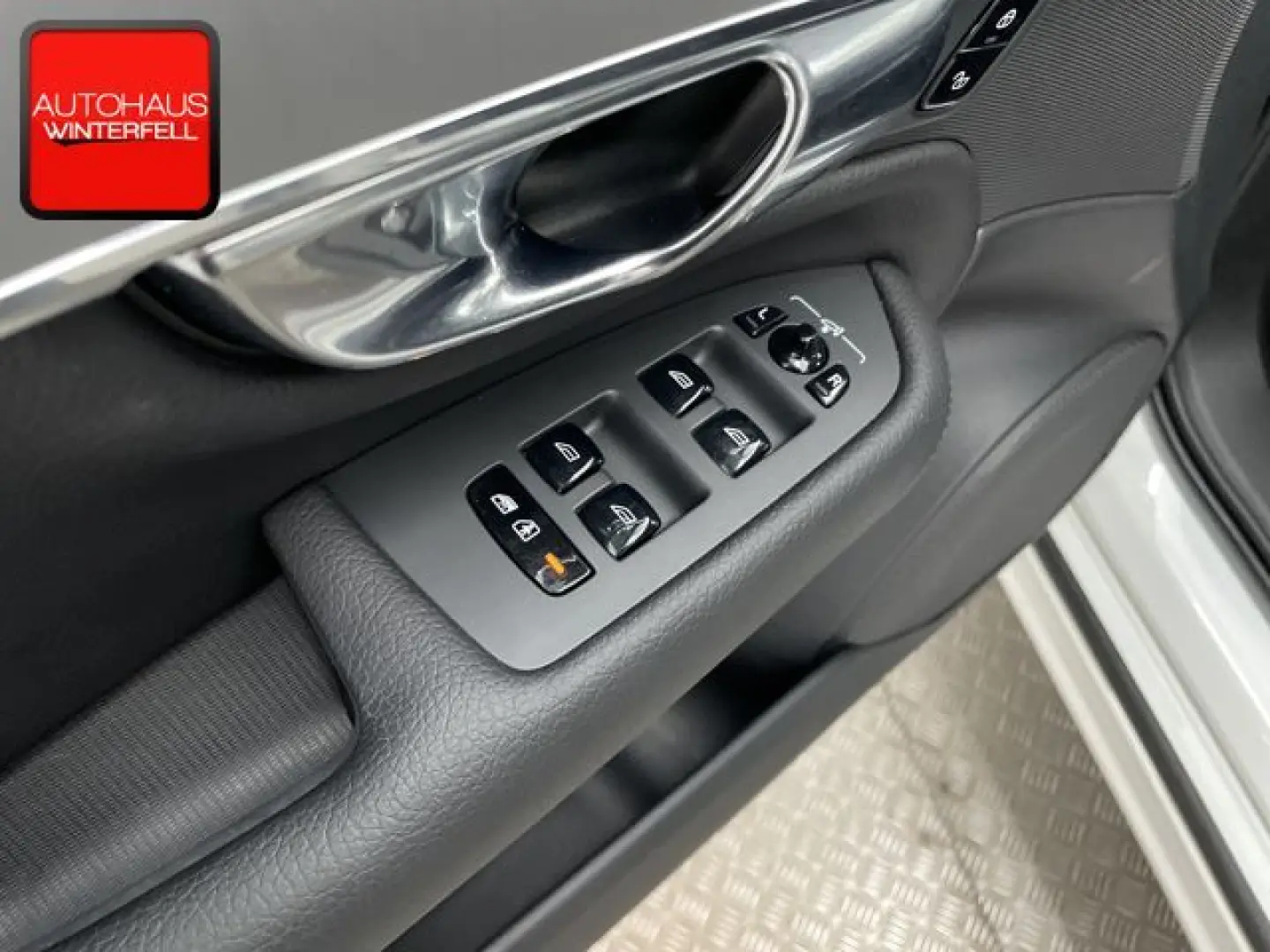 XC90 B5 AWD PRO 360+INTELLISAFE+LED+SENSUS+