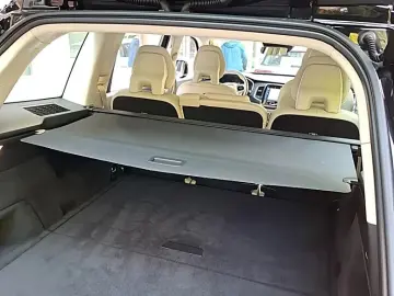 XC90 2.0B5 B Momentum Pro AWD*360°CAM|LEDER|NAV*