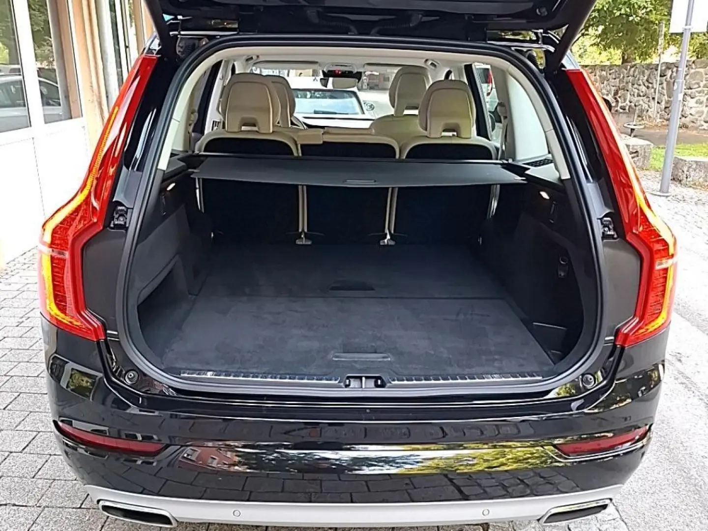 XC90 2.0B5 B Momentum Pro AWD*360°CAM|LEDER|NAV*