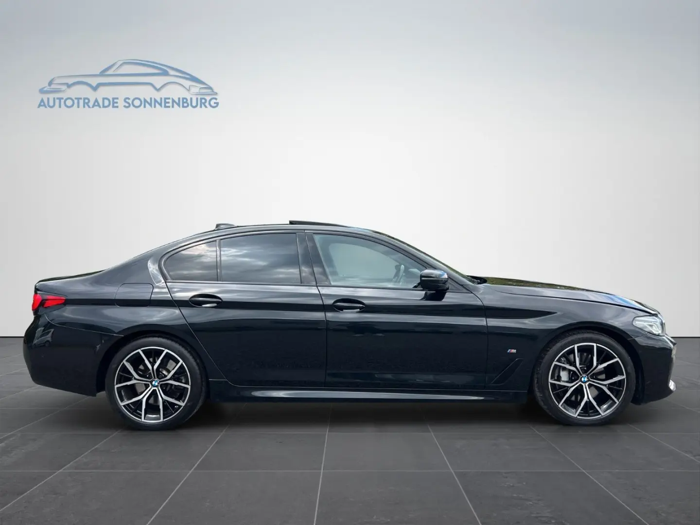 530d M SPORT/AUTO./LASER/HUD/CARPLAY/PANO