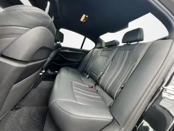 530d M SPORT/AUTO./LASER/HUD/CARPLAY/PANO