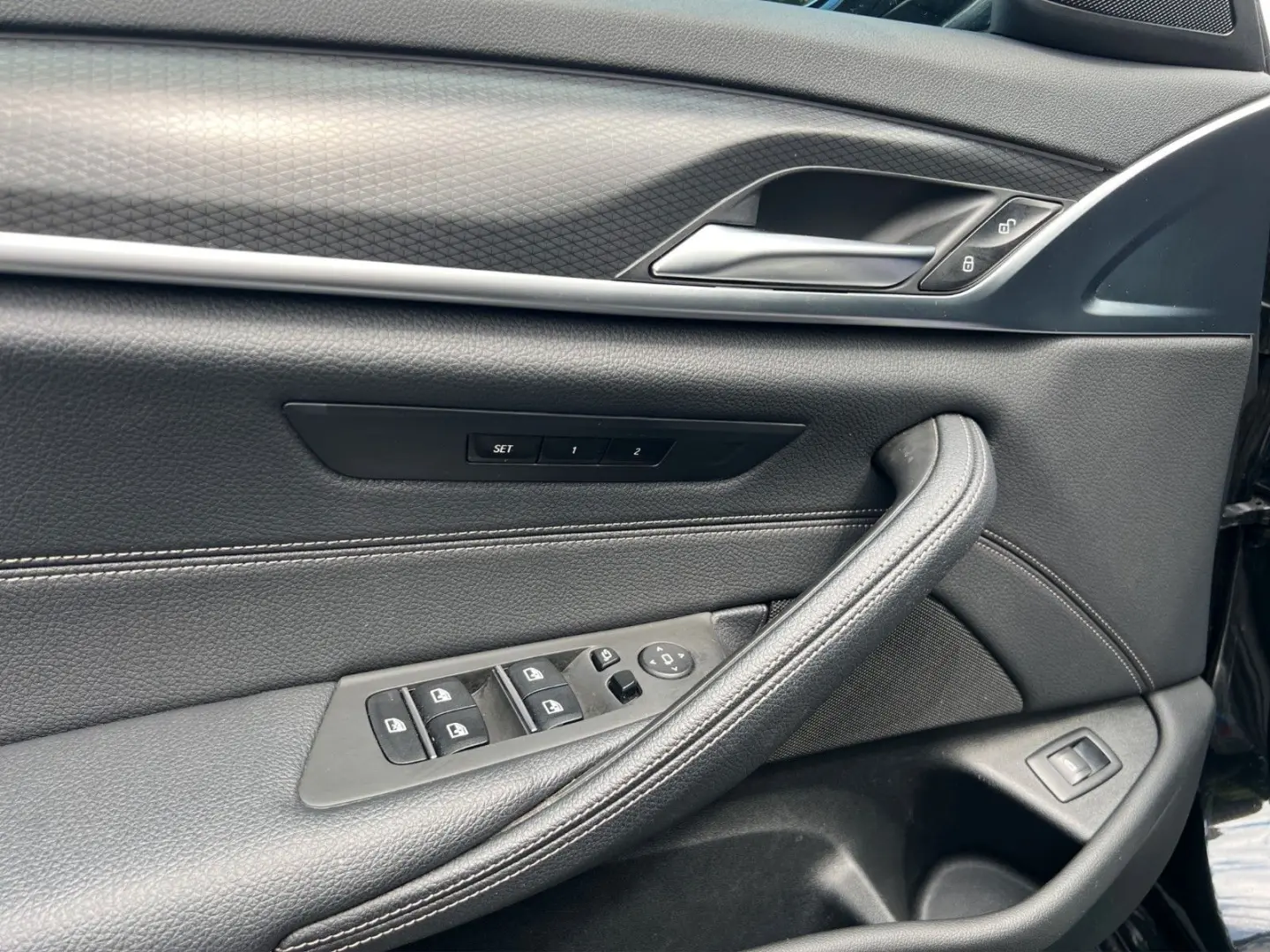 530d M SPORT/AUTO./LASER/HUD/CARPLAY/PANO