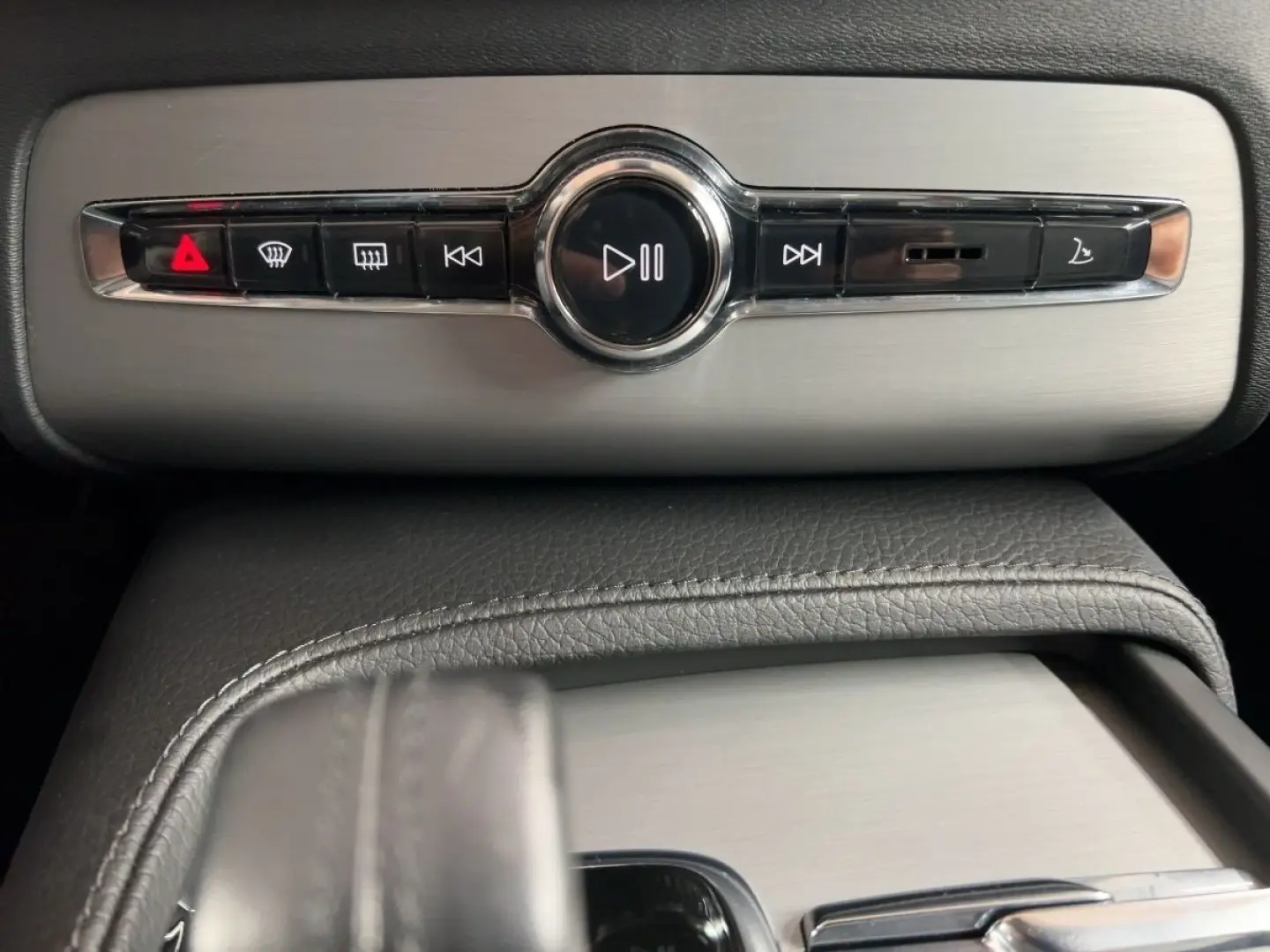XC 90 T8 INSCRIPTION EXPRESSION AWD PLUG-IN HYBR