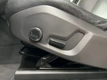 XC 90 T8 INSCRIPTION EXPRESSION AWD PLUG-IN HYBR
