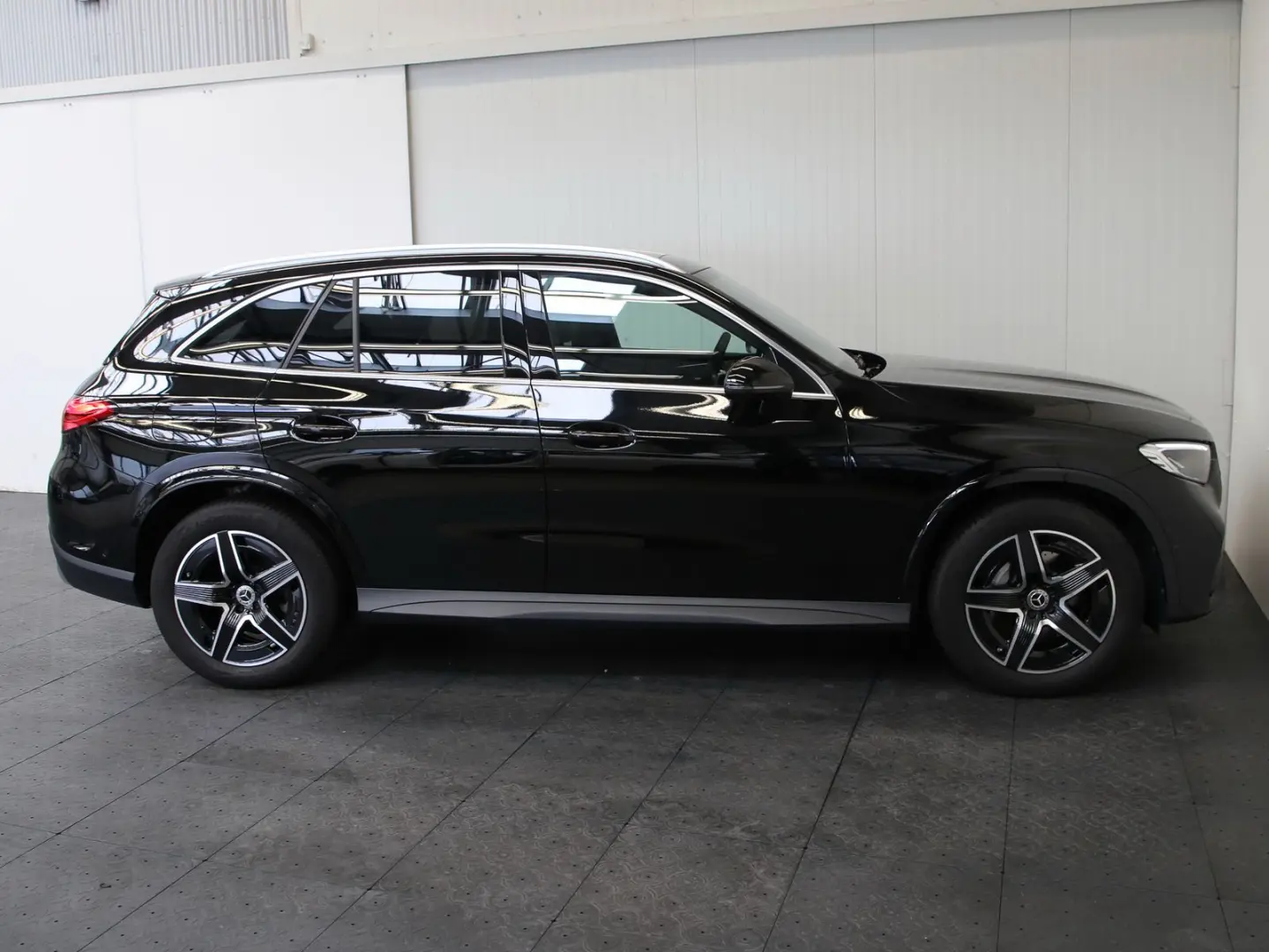 GLC 200 AMG 4M Pano*SHZ*MEMORY*AHK*Totwinkel*19