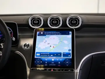 GLC 200 AMG 4M Pano*SHZ*MEMORY*AHK*Totwinkel*19