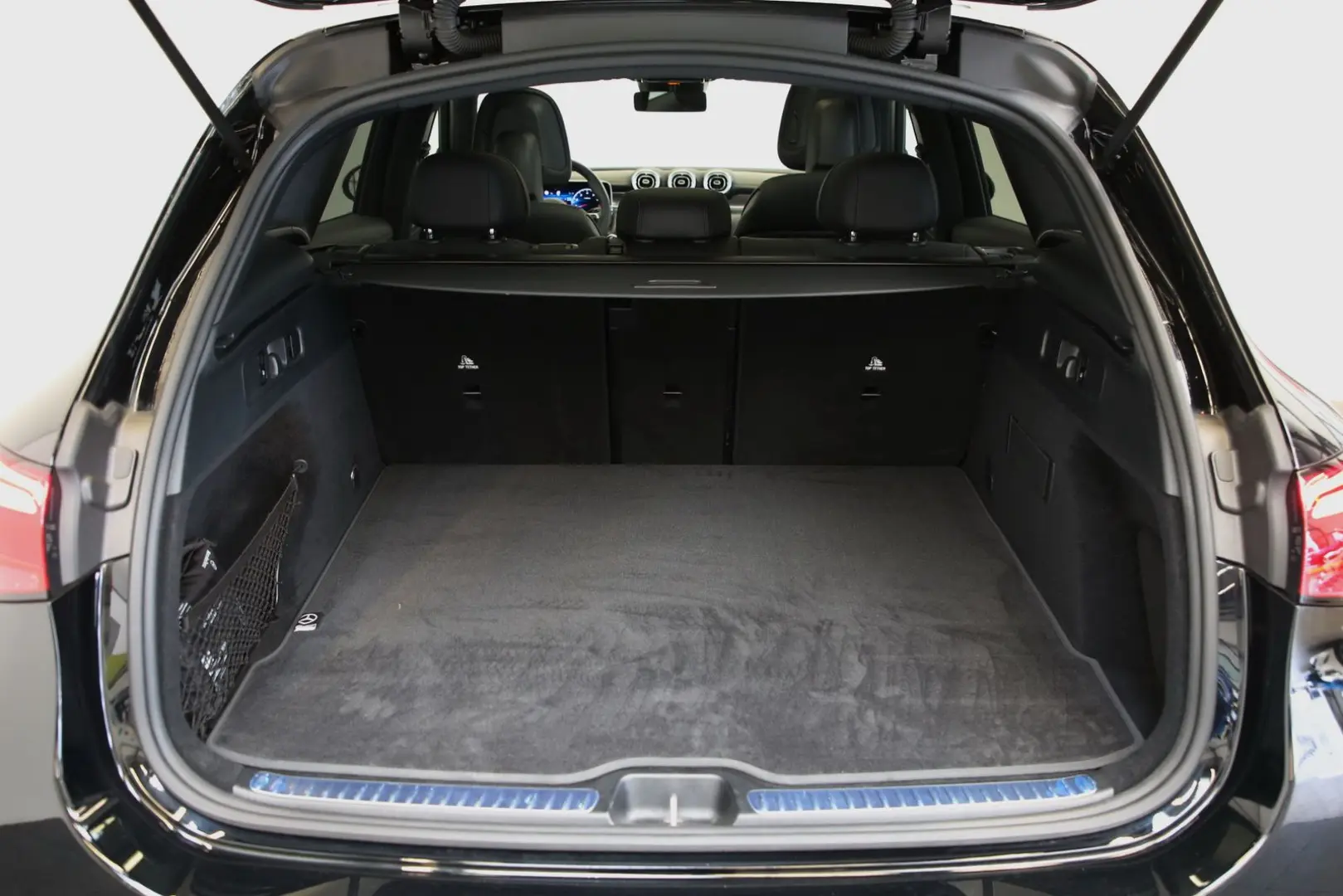 GLC 200 AMG 4M Pano*SHZ*MEMORY*AHK*Totwinkel*19