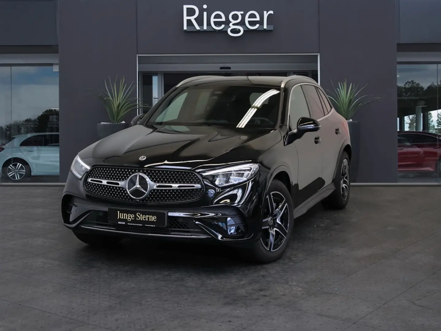 GLC 200 AMG 4M Pano*SHZ*MEMORY*AHK*Totwinkel*19